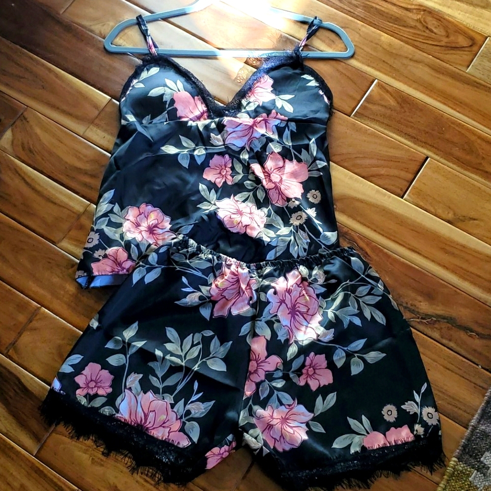 Brand new black floral silk 2-piece night set